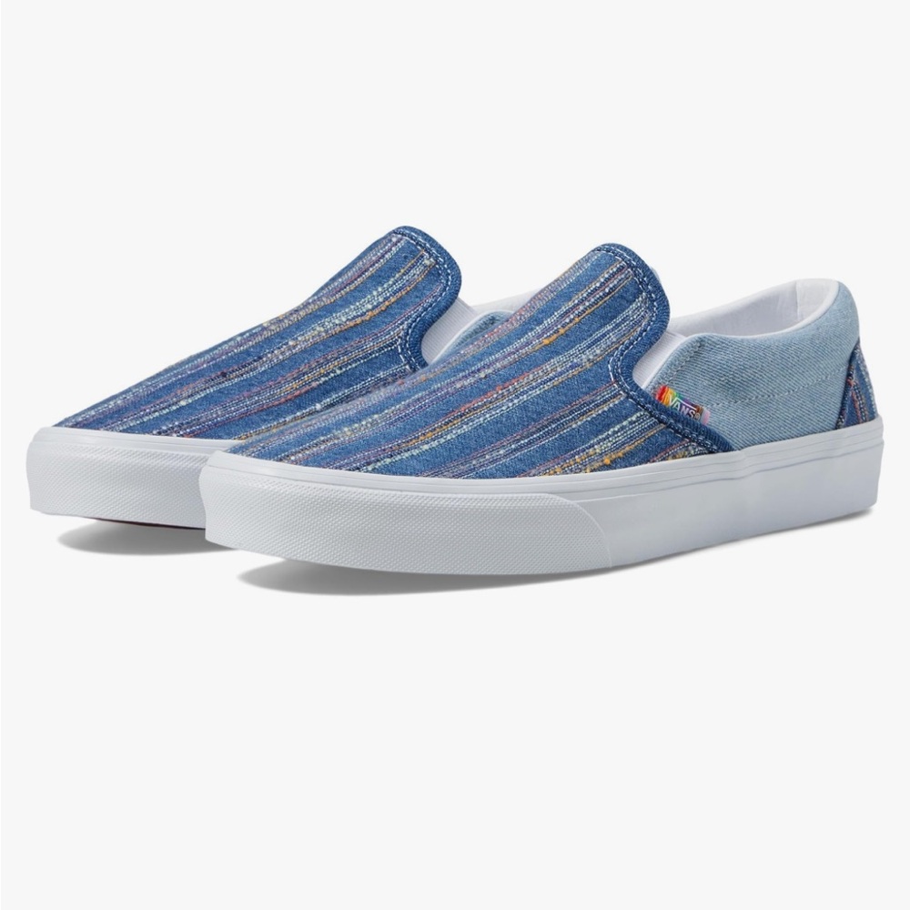 Vans - Unisex Classic Slip-On Shoes, NWOT | size 4.5 MEN or size 6 WOMEN